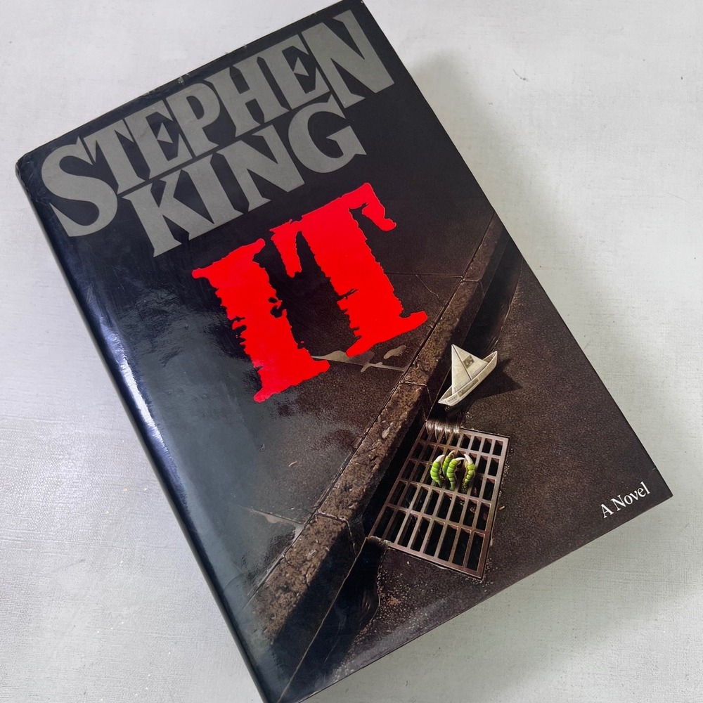 Stephen King IT 1sr Ed Hardcover 1986 Viking Comp Ed No Price Horror READ